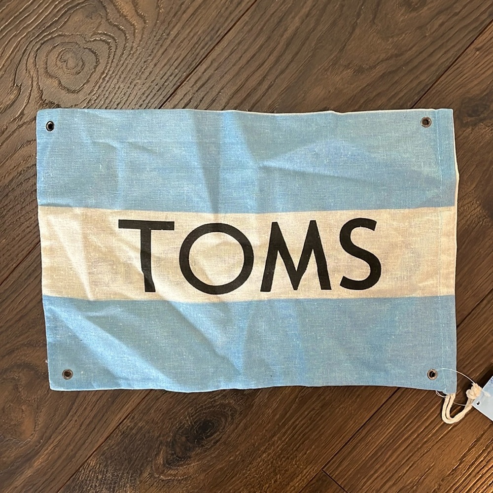 NWT TOMS shoes flag / storage bag